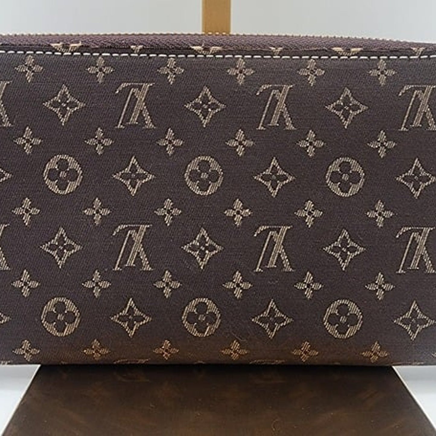 Louis Vuitton Monogram Mini Lin  Zippy Wallet