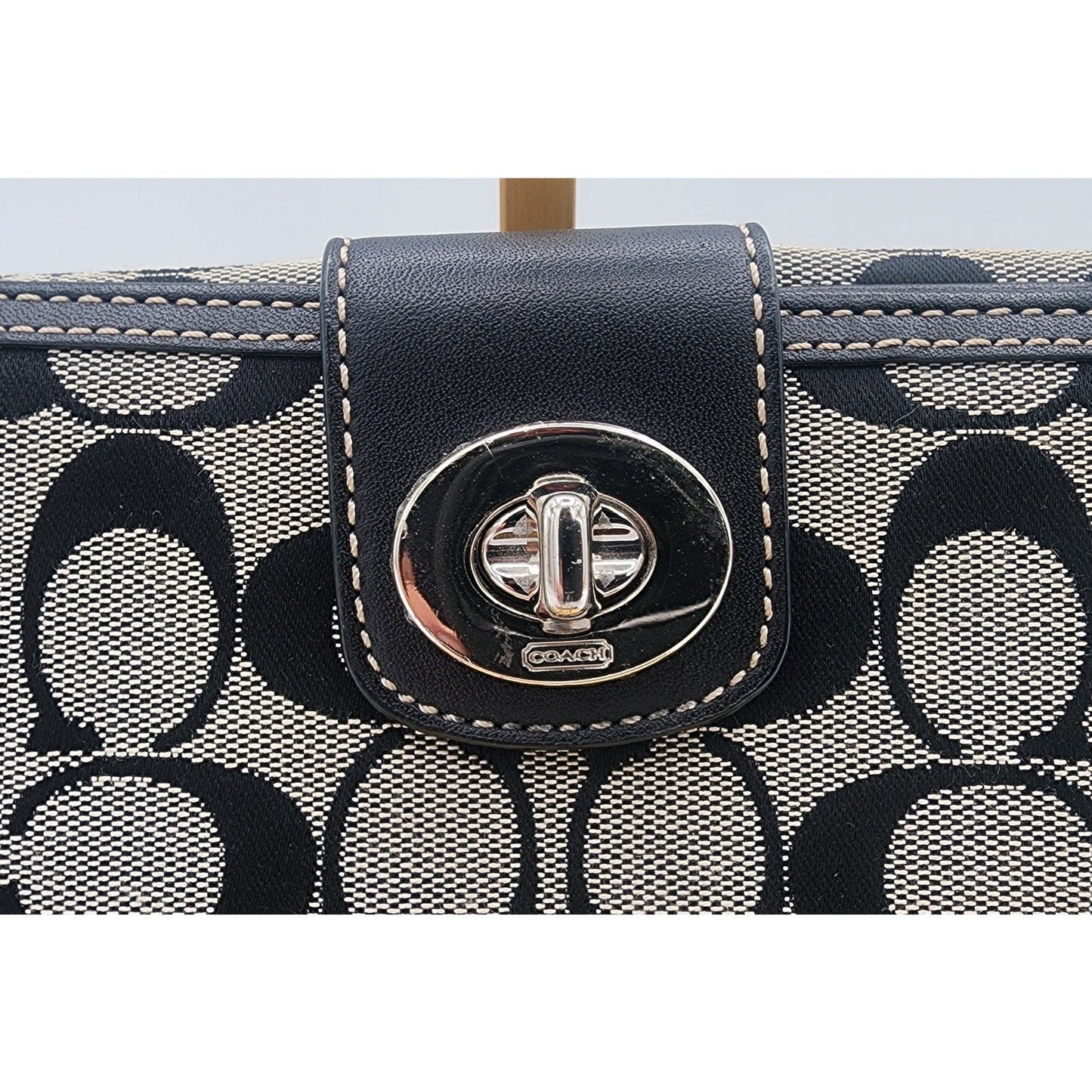 Coach Signature Turnlock Long Wallet